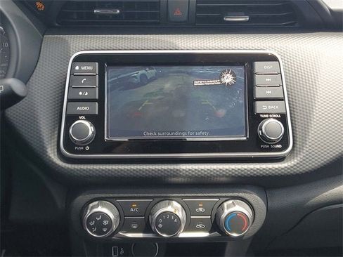 New 2025 Nissan Kicks Play S image 14