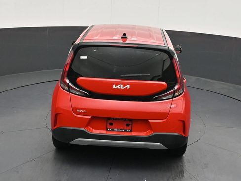 Used 2023 Kia Soul LX FWD image 18
