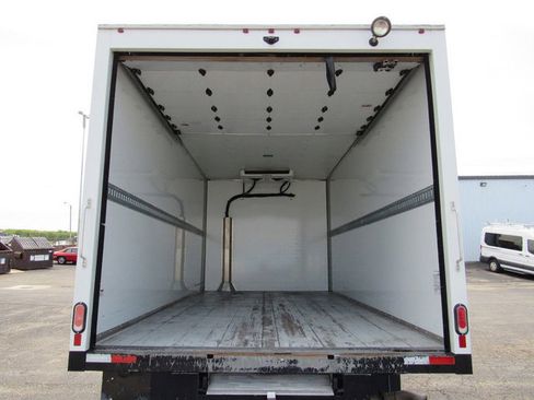 Used 2024 Chevrolet Express 3500 w/ Power Convenience Package RWD image 17