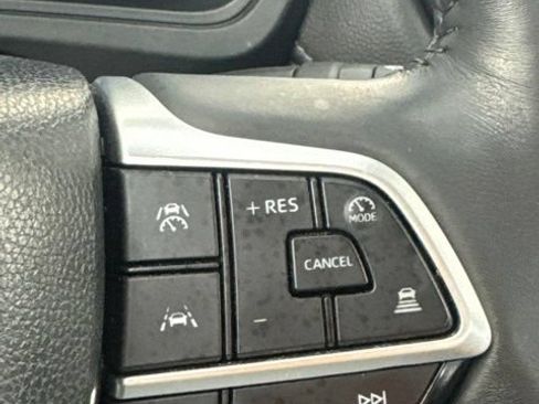 Used 2024 Toyota Grand Highlander AWD image 15