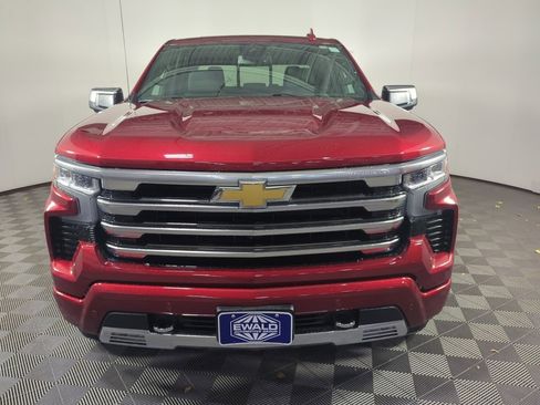 Used 2024 Chevrolet Silverado 1500 High Country image 9