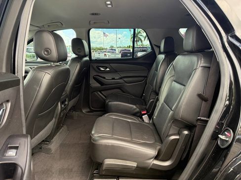Used 2019 Chevrolet Traverse RS w/ LPO, Floor Liner Package image 17