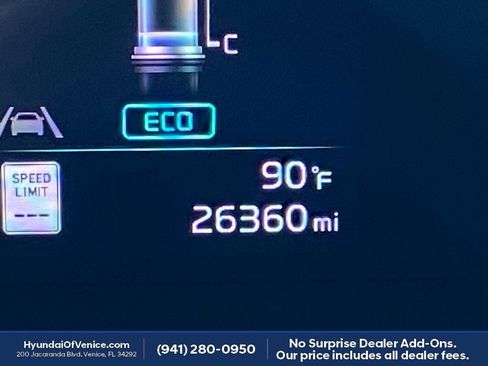 Used 2023 Kia Niro EX FWD image 25