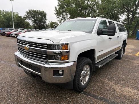 Used 2015 Chevrolet Silverado 2500 LT w/ LT Convenience Package AWD/4WD image 4