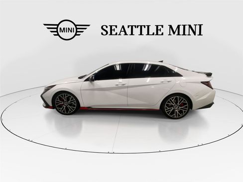 Used 2022 Hyundai Elantra N FWD image 7