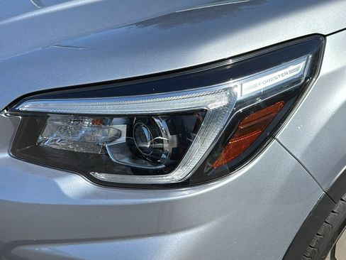 Used 2020 Subaru Forester Touring AWD/4WD image 8