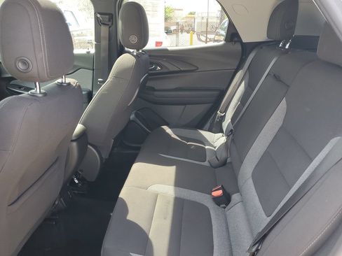 Used 2022 Chevrolet TrailBlazer LT w/ Sun and Liftgate Package AWD/4WD image 10