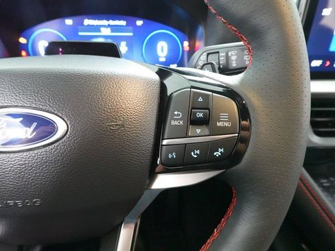 Used 2025 Ford Explorer ST image 14