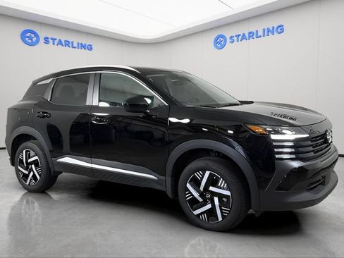 Used 2026 Nissan Kicks SV FWD image 12
