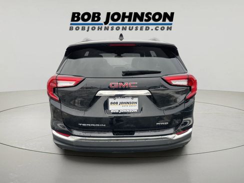 Used 2022 GMC Terrain SLT image 6