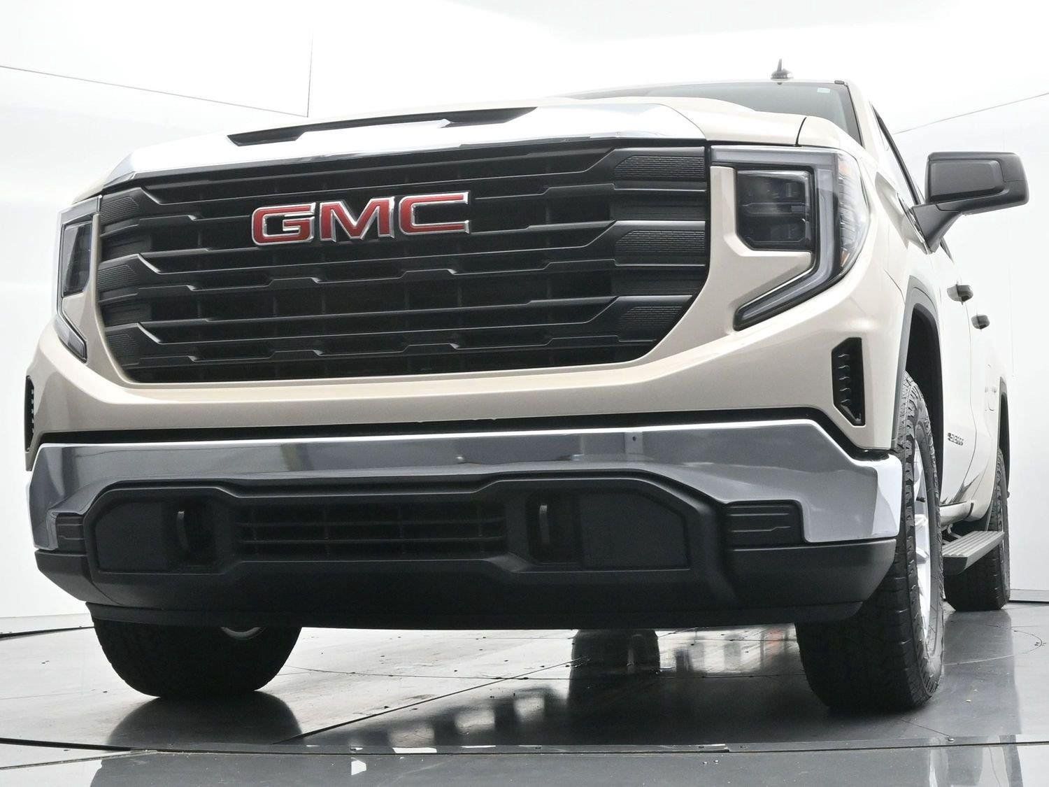 Used 2026 GMC Sierra 1500 Pro w/ Pro Value Package AWD/4WD image 47
