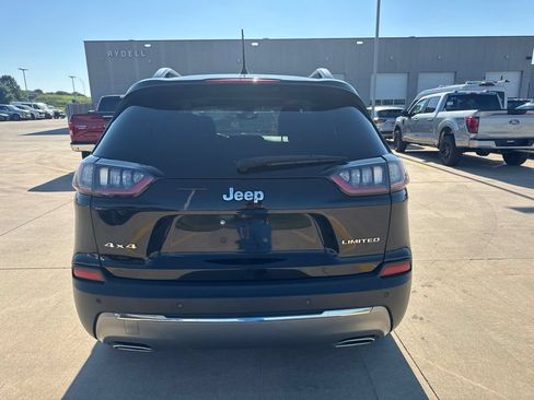 Used 2019 Jeep Cherokee Limited AWD/4WD image 6