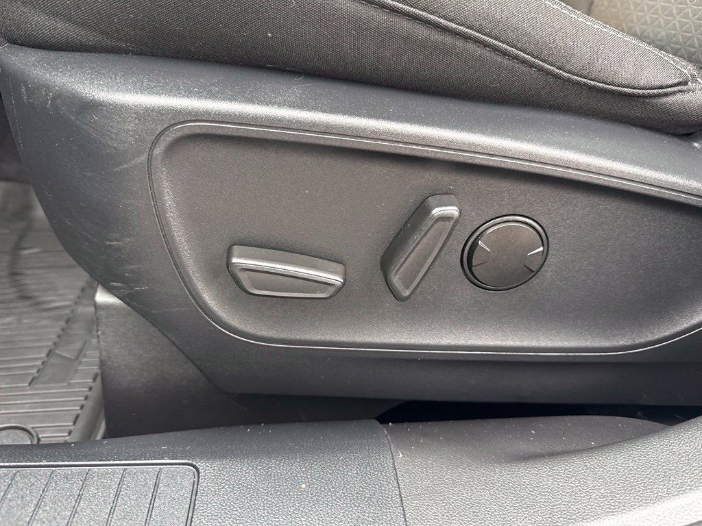 Used 2024 Ford Escape Active w/ Tech Pack #1 AWD/4WD image 26