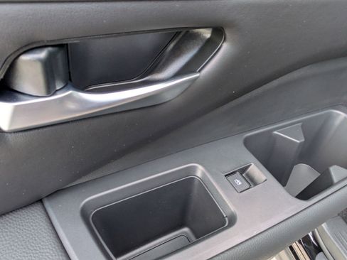 New 2026 Nissan Pathfinder SL FWD image 24