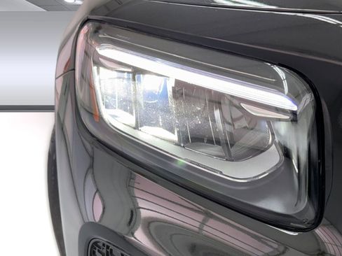 New 2026 Mercedes-Benz GLB 250 image 8