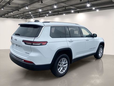 Used 2023 Jeep Grand Cherokee L Laredo AWD/4WD image 7