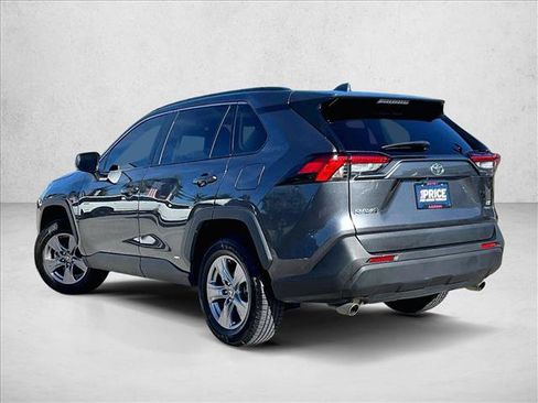 Used 2025 Toyota RAV4 LE AWD/4WD image 13