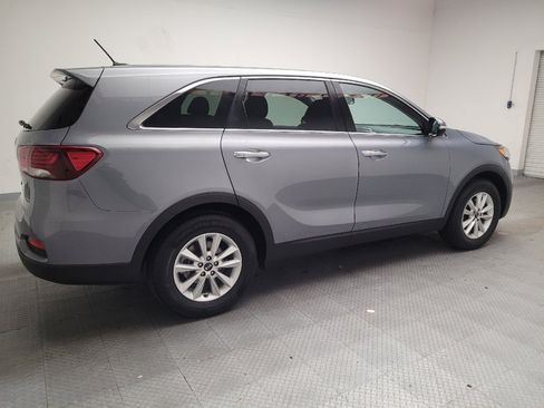 Used 2020 Kia Sorento LX FWD image 10