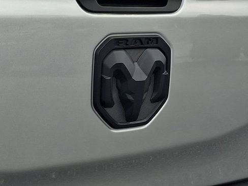 Used 2024 RAM 1500 Big Horn AWD/4WD image 30