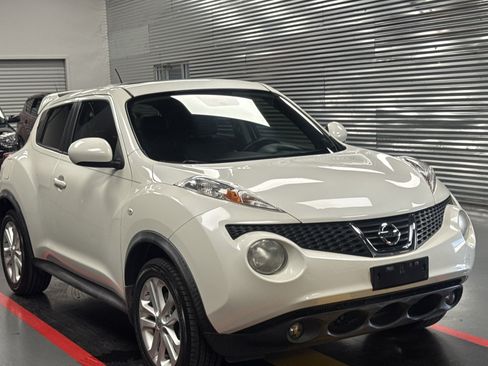 Used 2013 Nissan Juke SL FWD image 6