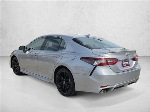 Used 2024 Toyota Camry XSE FWD image 8