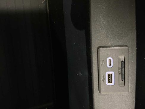 Used 2021 Chevrolet Tahoe Premier image 37