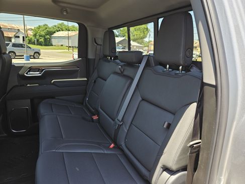 New 2026 Chevrolet Silverado 1500 LT Trail Boss w/ Convenience Package II AWD/4WD image 9