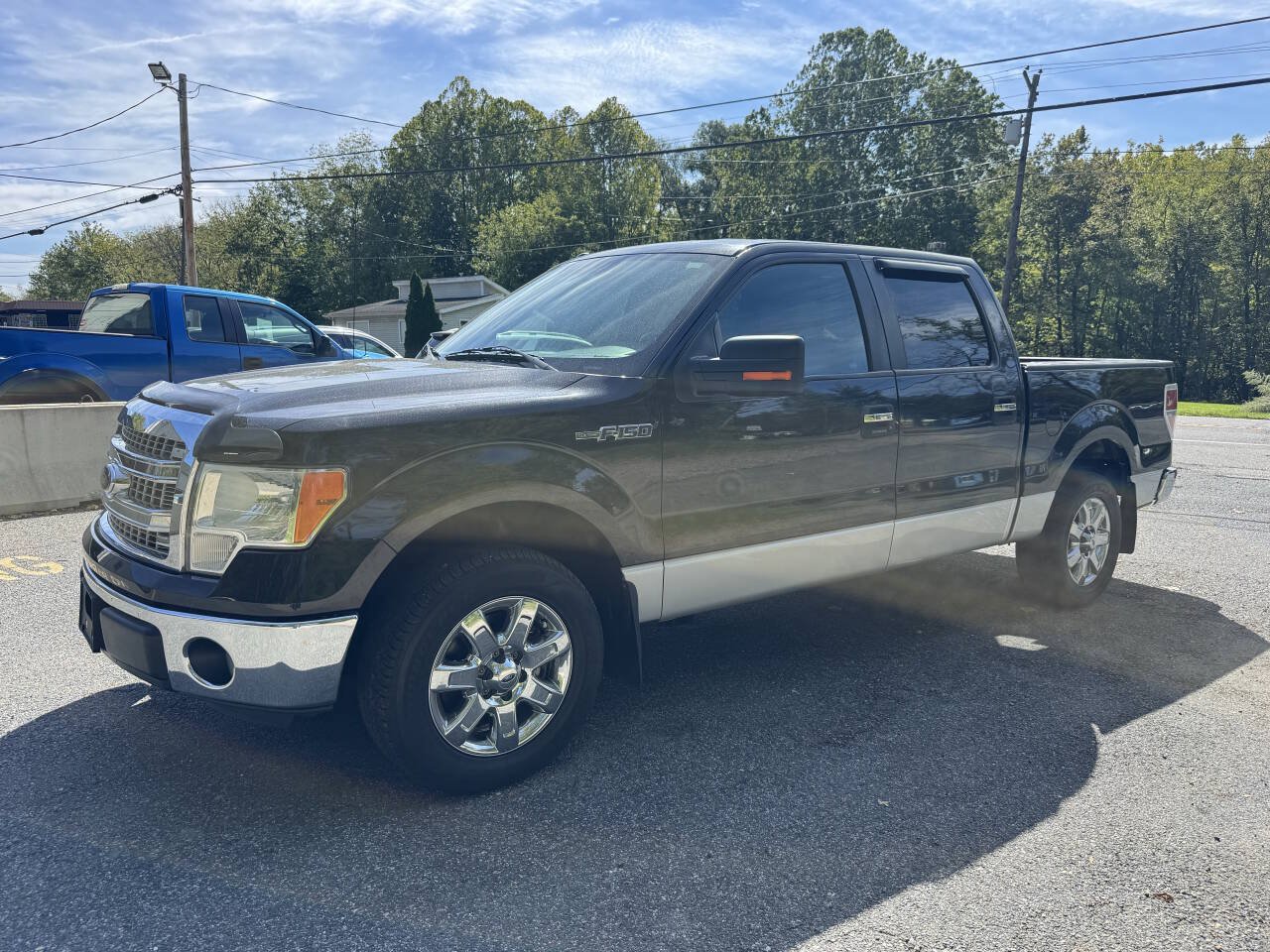 Used 2013 Ford F150 XLT w/ Luxury Equipment Group RWD image 3