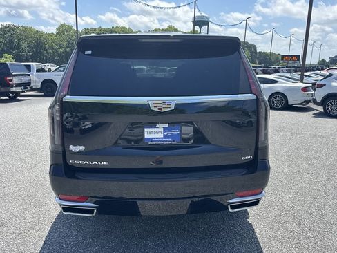 Used 2024 Cadillac Escalade ESV Premium Luxury w/ Performance Package AWD/4WD image 6