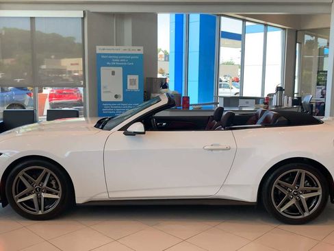 Used 2024 Ford Mustang Premium RWD image 5