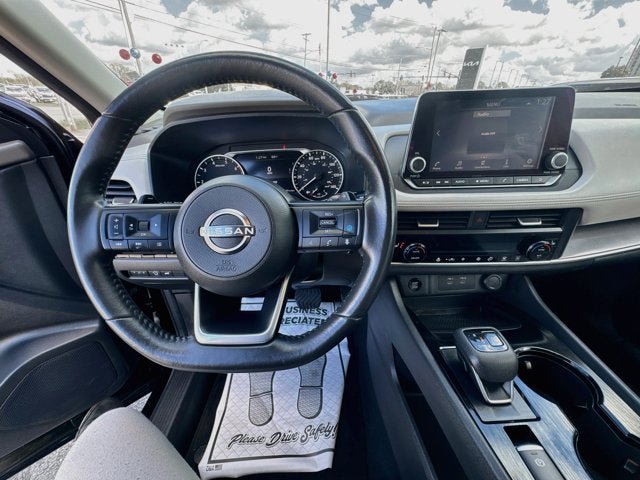 Used 2024 Nissan Rogue SV w/ SV Premium Package AWD/4WD image 10