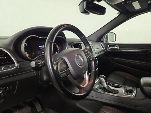 Used 2021 Jeep Grand Cherokee Limited AWD/4WD image 14