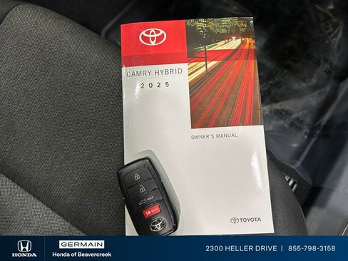 Used 2025 Toyota Camry LE image 30