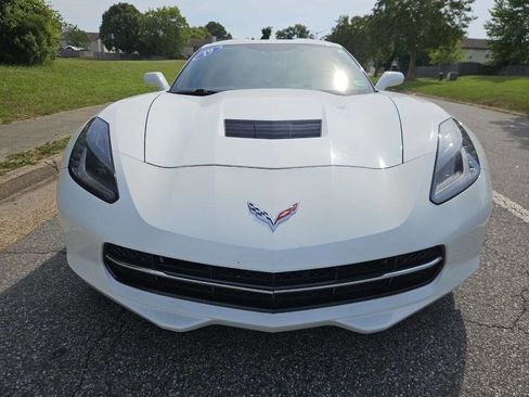 Used 2019 Chevrolet Corvette Stingray Coupe w/ 1LT RWD image 8