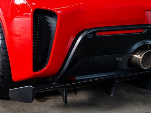 Used 2020 Ferrari 488 Pista Coupe image 27