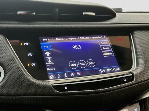 Used 2022 Cadillac XT5 Premium Luxury w/ Technology Package AWD/4WD image 18