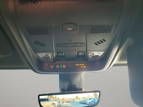 Certified 2025 Cadillac XT5 Sportv w/ Technology Package image 42