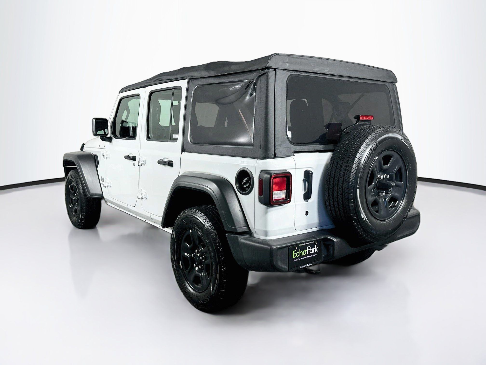 Used 2018 Jeep Wrangler Unlimited Sport AWD/4WD image 5