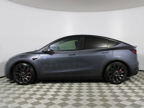 Used 2023 Tesla Model Y Performance image 27