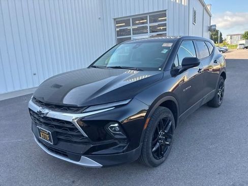 Used 2023 Chevrolet Blazer LT w/ Driver Confidence Package FWD image 3