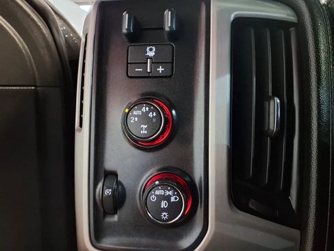 Used 2014 GMC Sierra 1500 SLT w/ SLT Crew Cab Value Package image 19