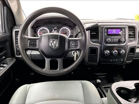 Used 2013 RAM 2500 Tradesman w/ Chrome Appearance Group image 4