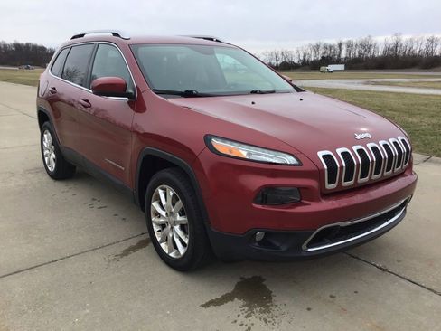 Used 2016 Jeep Cherokee Limited image 1