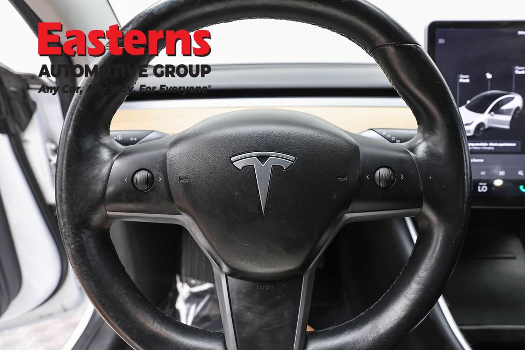 Used 2018 Tesla Model 3 Long Range RWD image 11