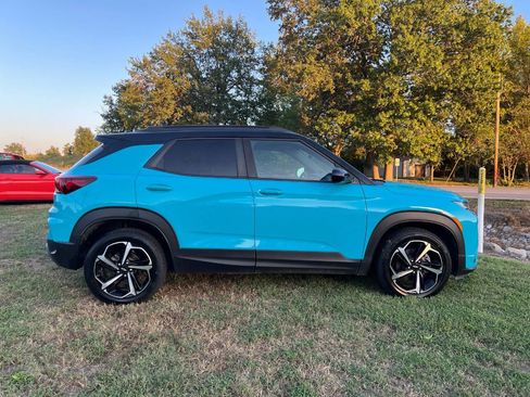 Used 2021 Chevrolet TrailBlazer RS w/ Technology Package image 6