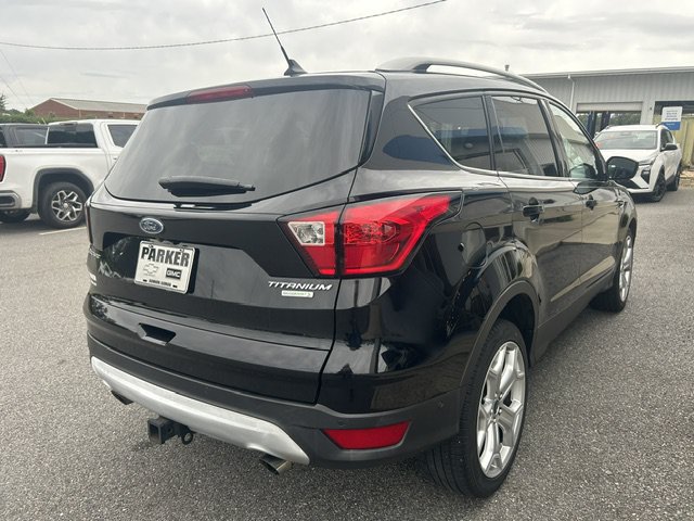 Used 2019 Ford Escape Titanium FWD image 8