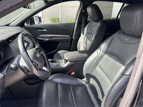 Used 2023 Cadillac XT4 Premium Luxury image 17