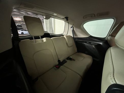 Used 2023 INFINITI QX80 Premium Select w/ Cargo Package AWD/4WD image 17