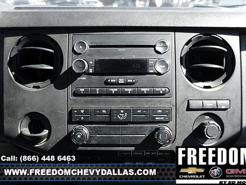 Used 2015 Ford F550 4x4 Regular Cab Super Duty image 15