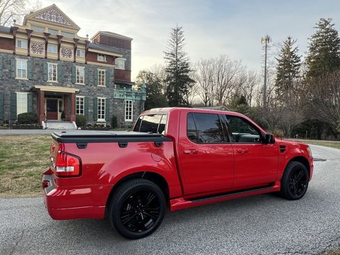 Used 2008 Ford Explorer Sport Trac Adrenalin image 11